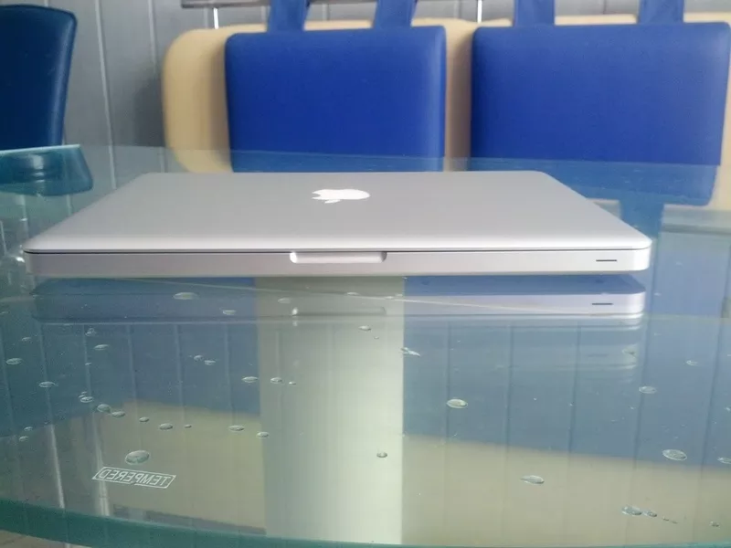 Apple Macbook Pro (mс 700) 4