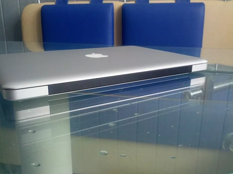 Apple Macbook Pro (mс 700) 6