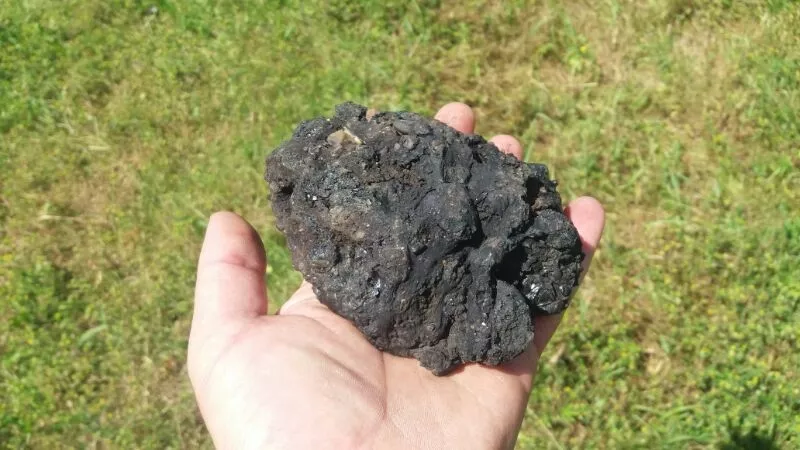 БИТУМ,  каменно-угольная смола,  деготь,  отходы нефтепродуктов 3