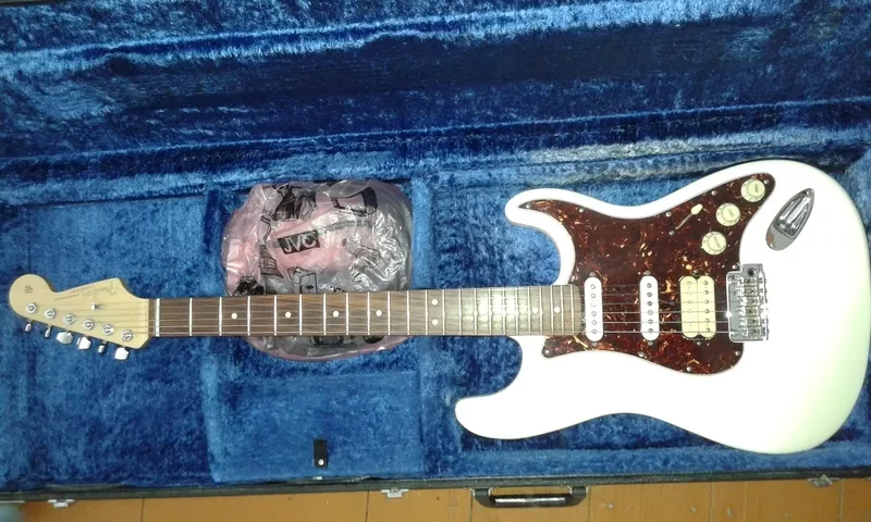 Електрогитара Fender stratocaster 8